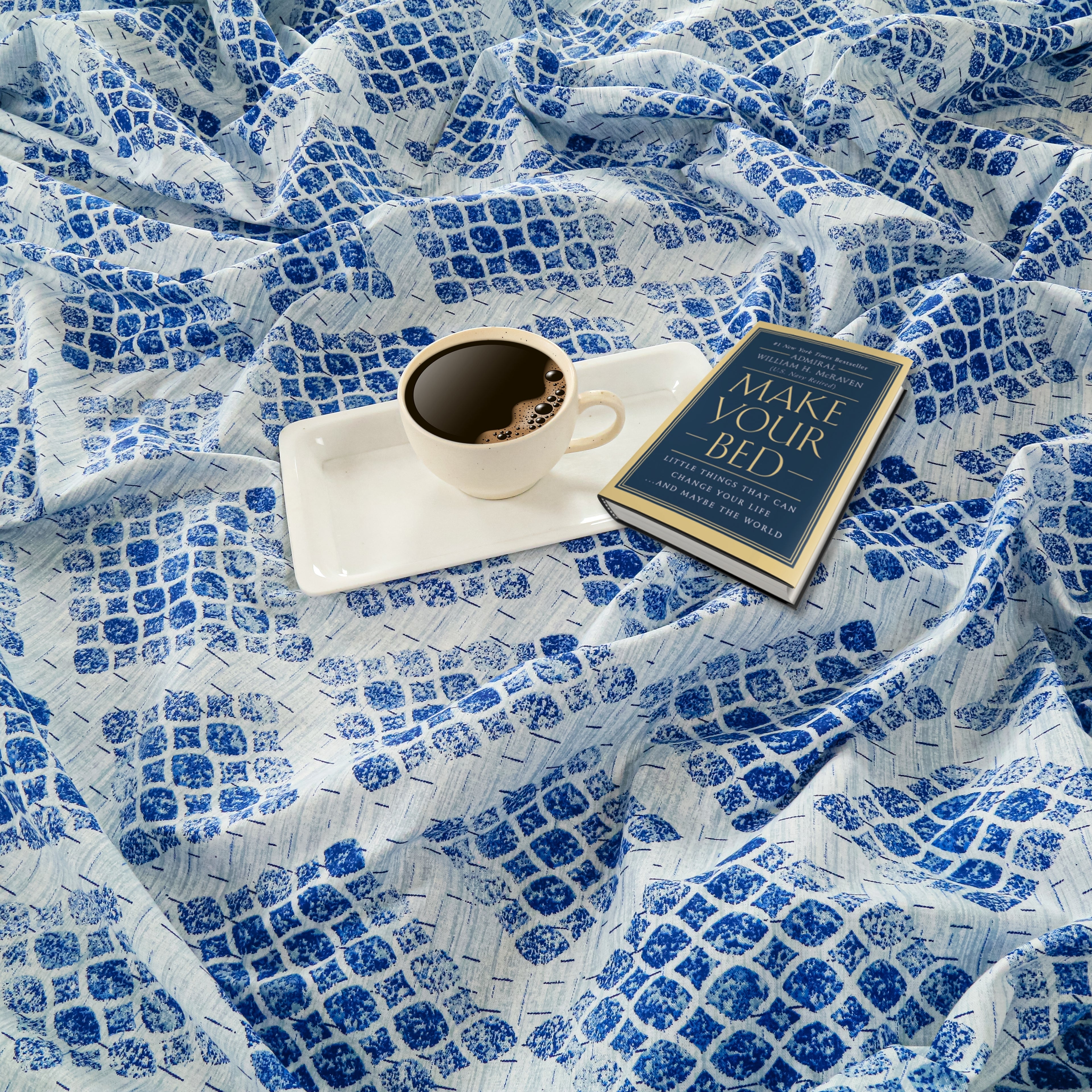 Blue Geometric Print Pure Cotton 160 TC Super King Bedsheet with 2 Pillow Covers (108x108 Inches)