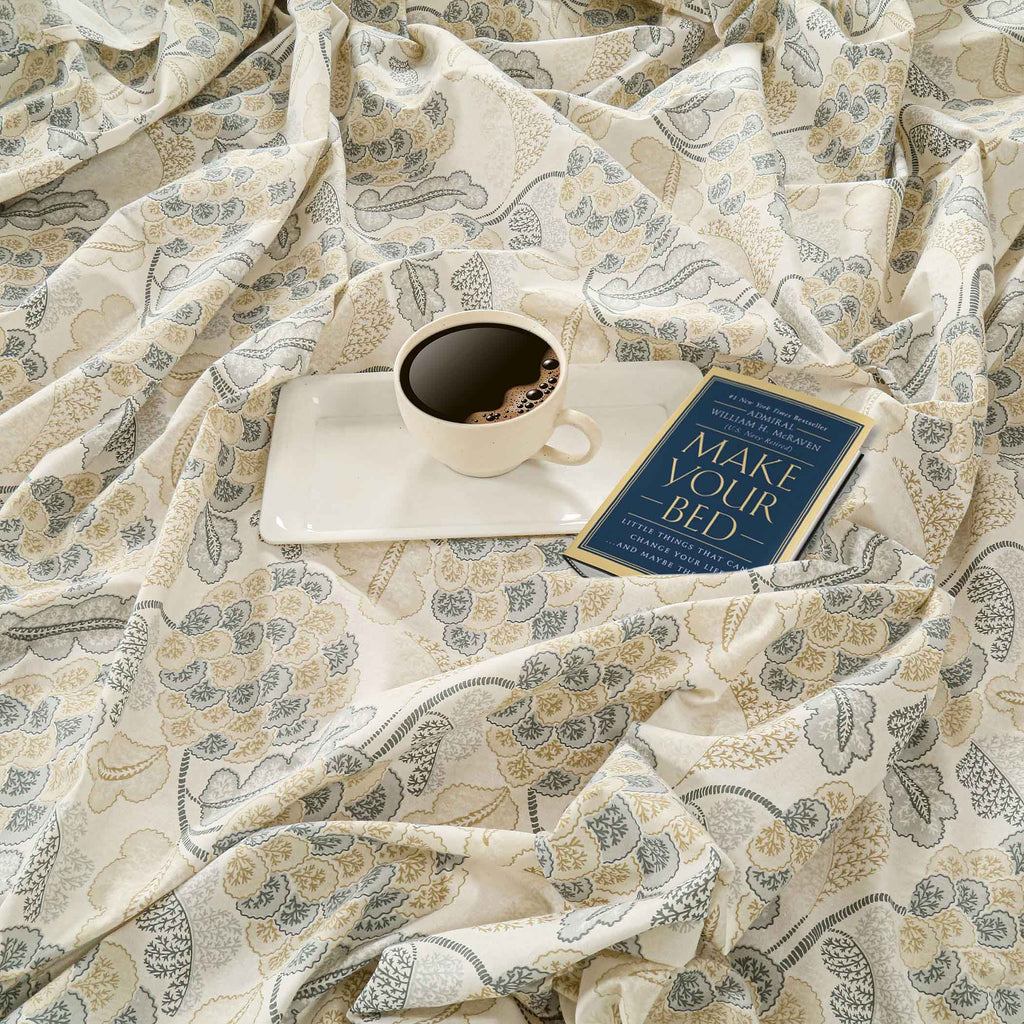 Grey Embrace - 160TC Pure Cotton Super King Bedsheet (108x108 Inches)