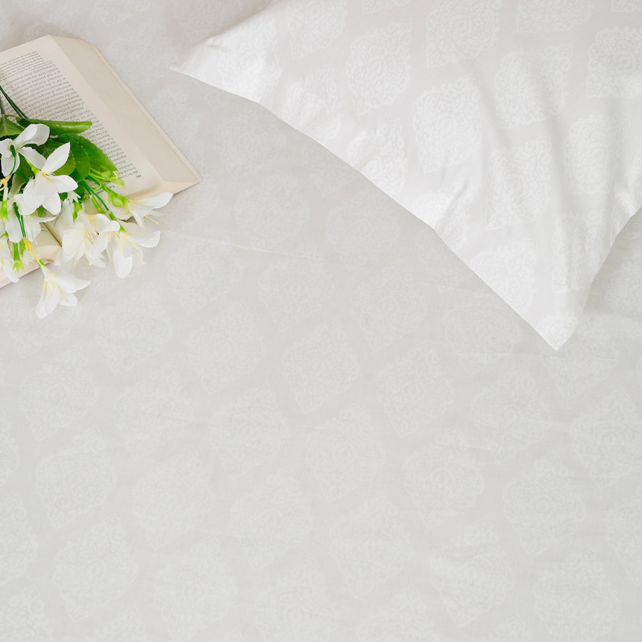 Soft Mist Diamond Cotton Super King Bedsheet with 2 Pillow Covers 250TC - Subtle Pastel White (108x108 inches)