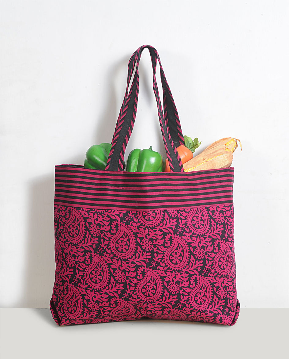 Urban Muse - Artistic Portrait Print Tote Bag with Contemporary Chic Appeal