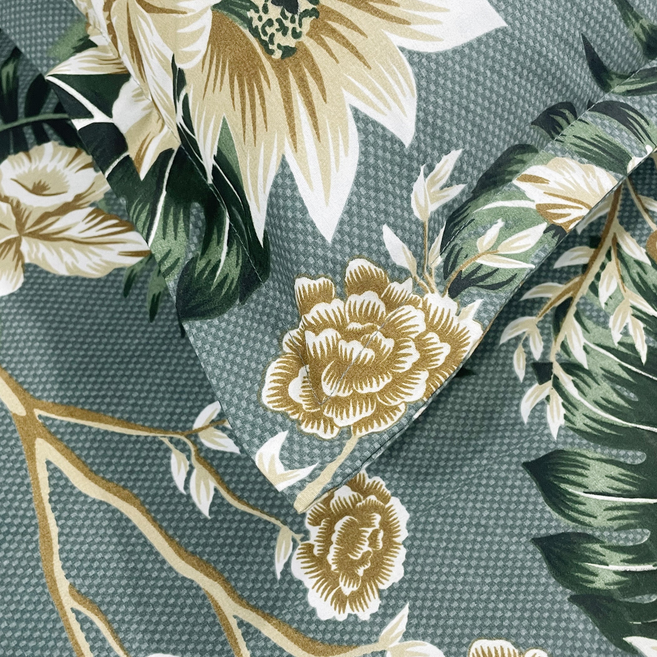 Golden Vine Teal 200 TC Blended Cotton Bedsheet Set with Pillow Cover