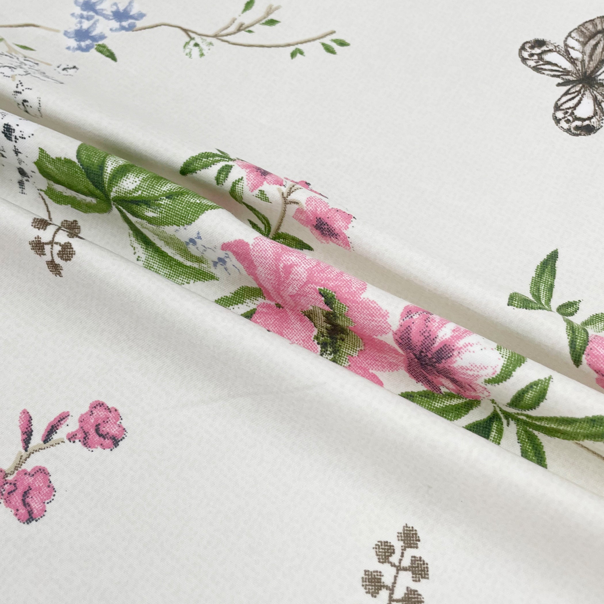 Rose Trellis White 200 TC Blended Cotton Bedsheet Set with Pillow Cover