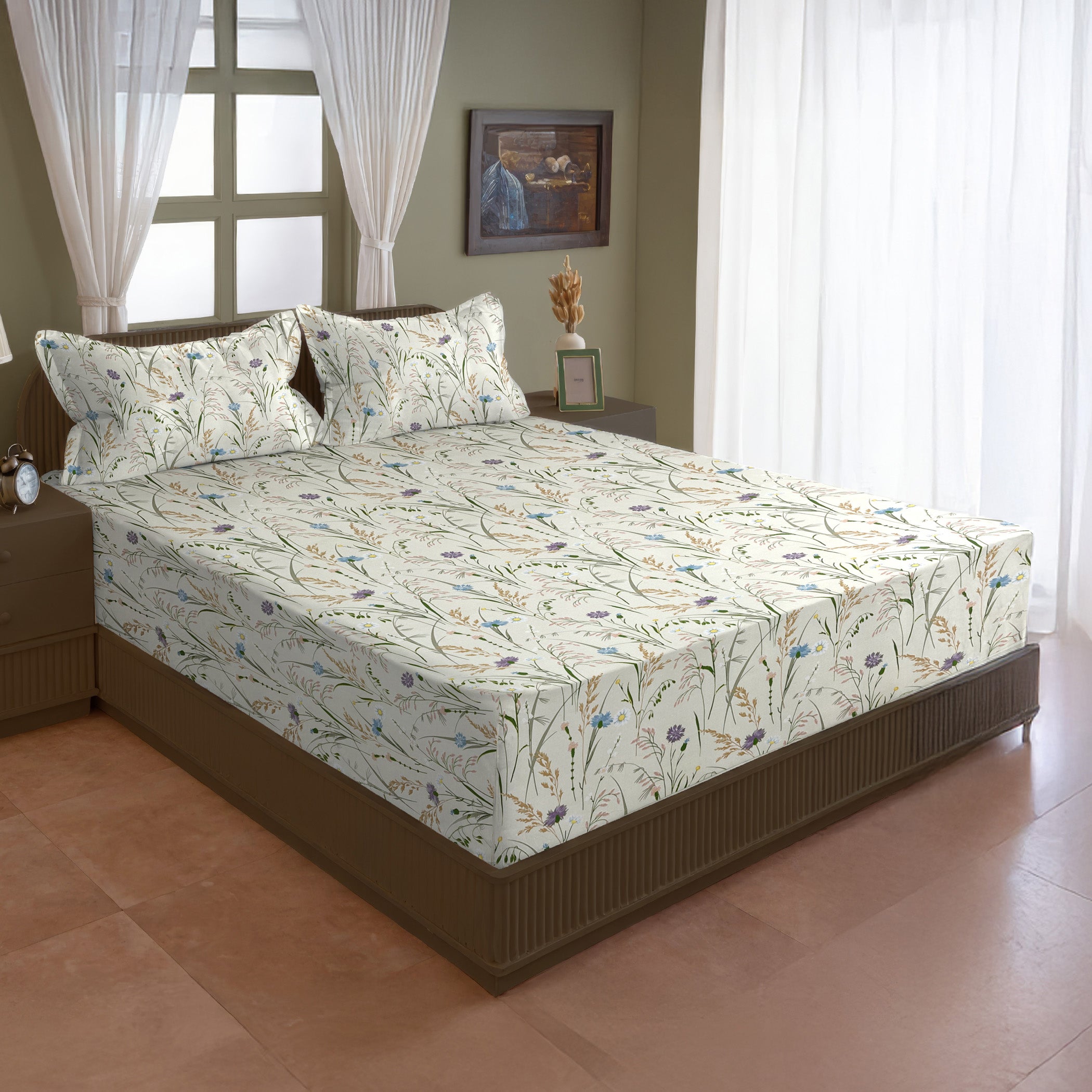 Meadow Whisper Ivory 200 TC Blended Cotton Bedsheet Set with Pillow Cover