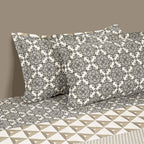 Ivory & Grey Geometric Pure Cotton 210 TC King Fitted Bedsheet with 2 Pillow Covers (72x78x10 Inches)