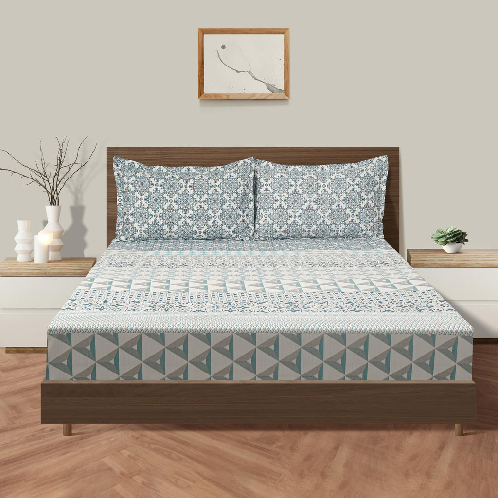 Teal & Grey Geometric Pure Cotton 210 TC King Fitted Bedsheet with 2 Pillow Covers (72x78x10 Inches)