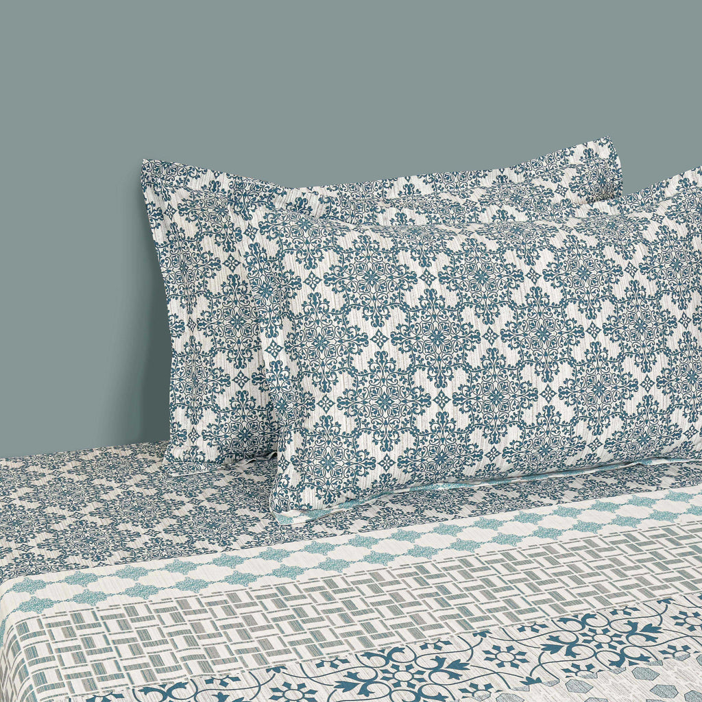 Teal & Grey Geometric Pure Cotton 210 TC King Fitted Bedsheet with 2 Pillow Covers (72x78x10 Inches)