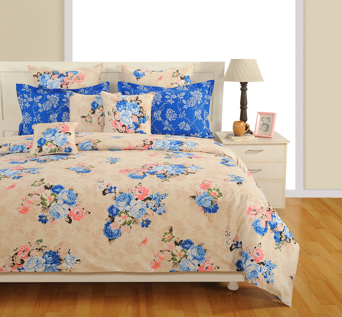 Beige & Blue Floral Print Pure Cotton 210 TC King Fitted Bedsheet with 2 Pillow Covers (72x78x10 Inches)
