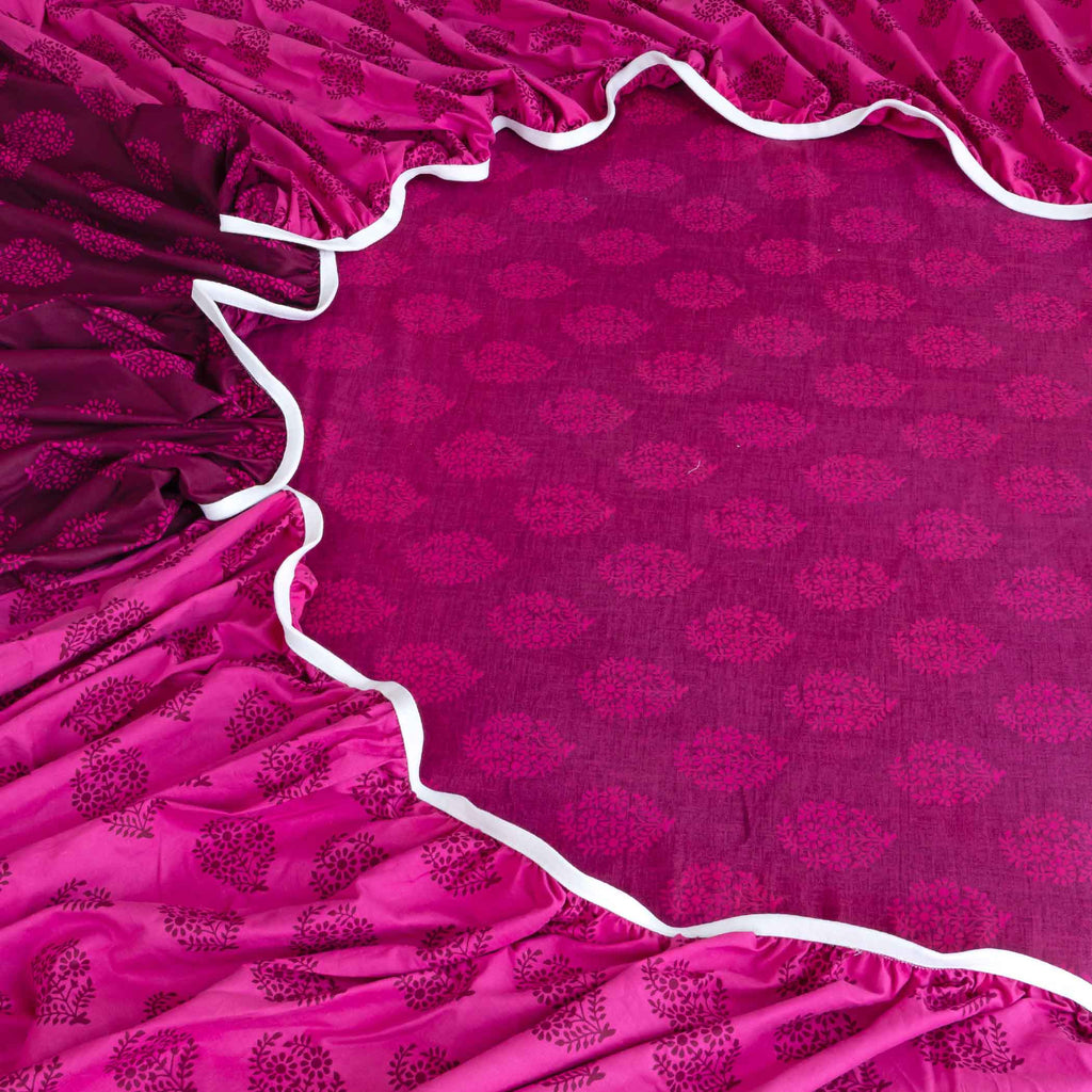 Magenta Mirage - Ethnic Buti 200TC Cotton Queen Fitted Bedsheet (60x73x10 Inches)