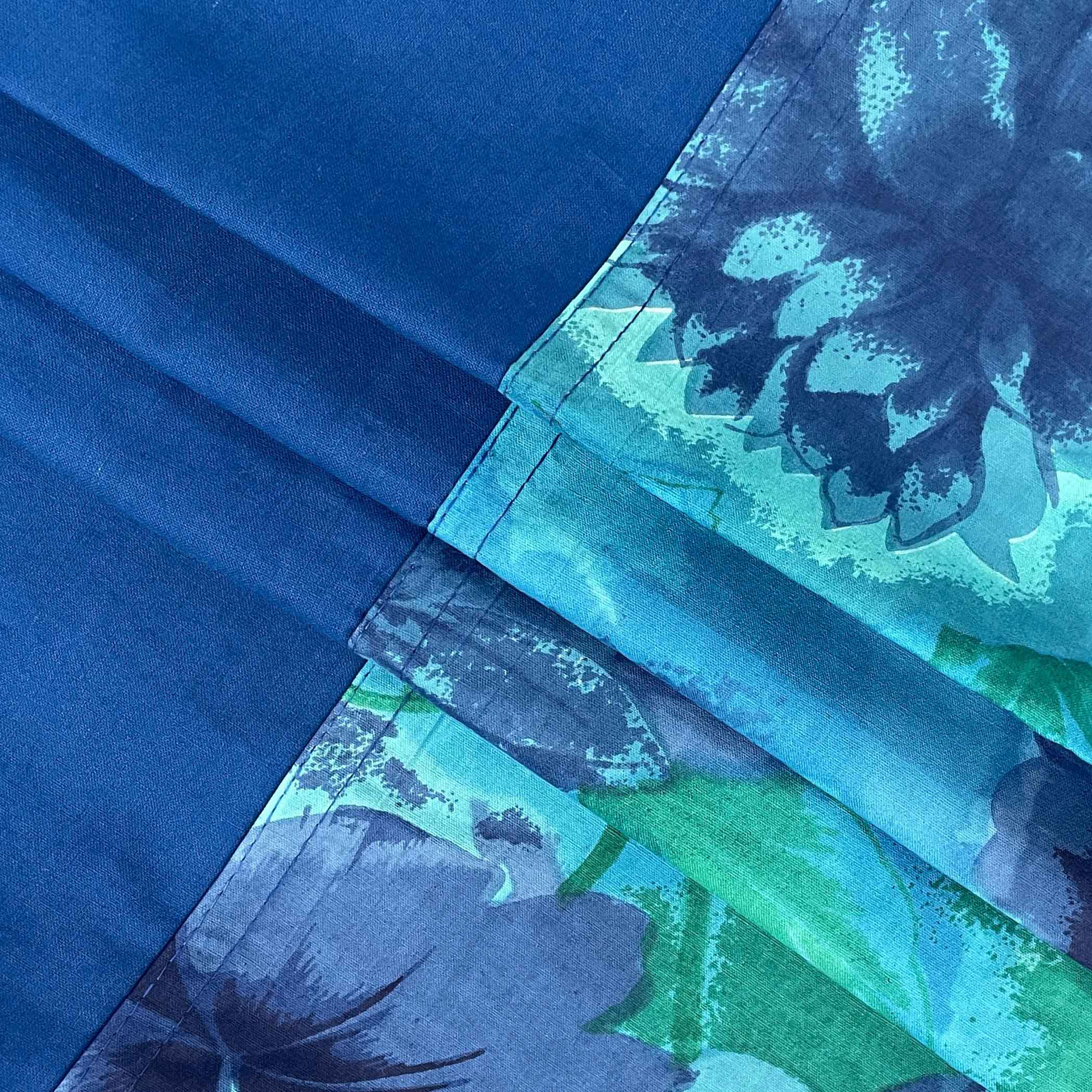 Oceanic Embrace - Deep Blue Floral 200TC Cotton King Fitted Bedsheet (72x78x10 Inches)