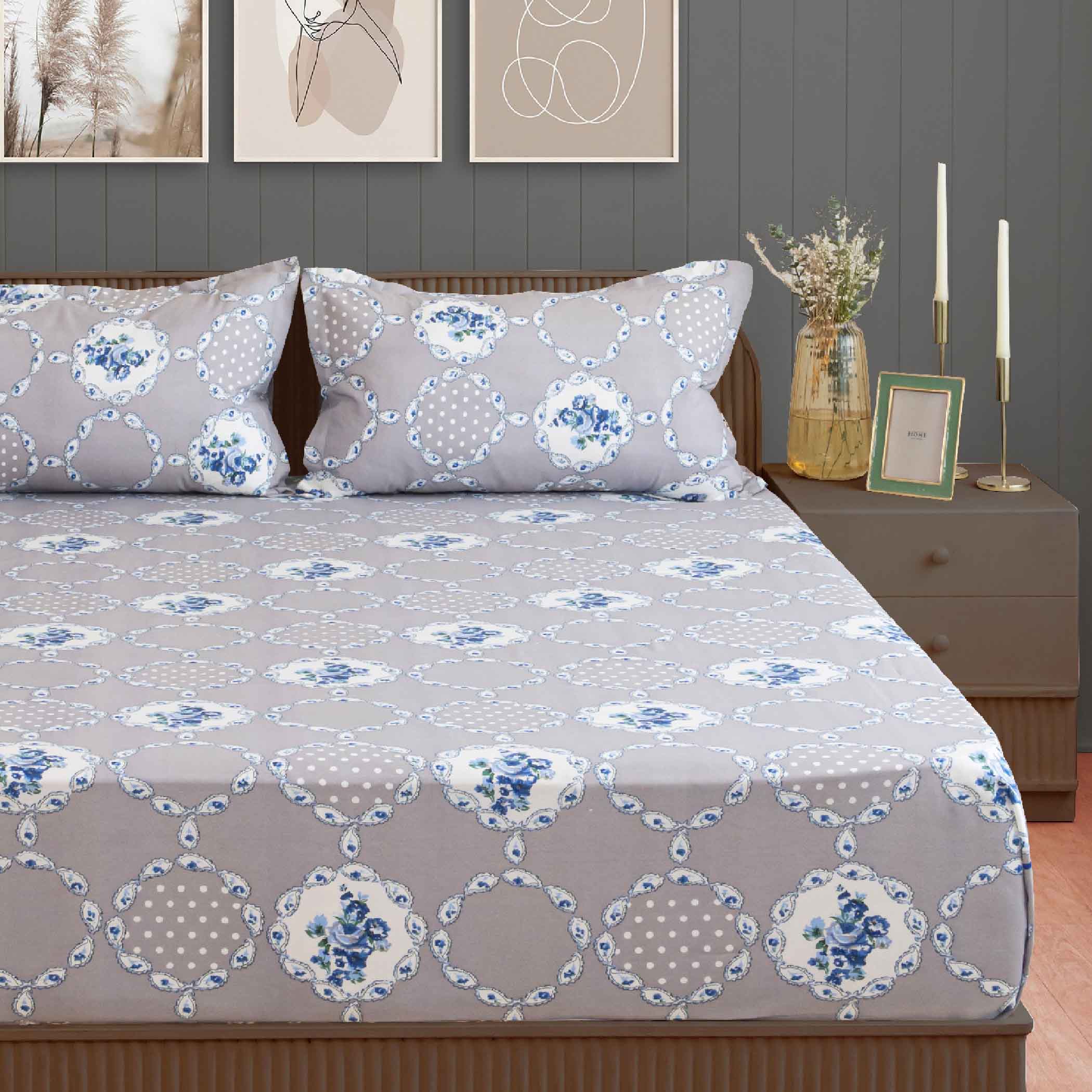 Misty Manor Paisley - European Grace 144TC Roto Cotton Queen Fitted Bedsheet (60x73x10 Inches)