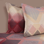 Red & Beige Geometric King Fitted Bedsheet with 2 Pillow Covers 144TC (72x78x10 inches)