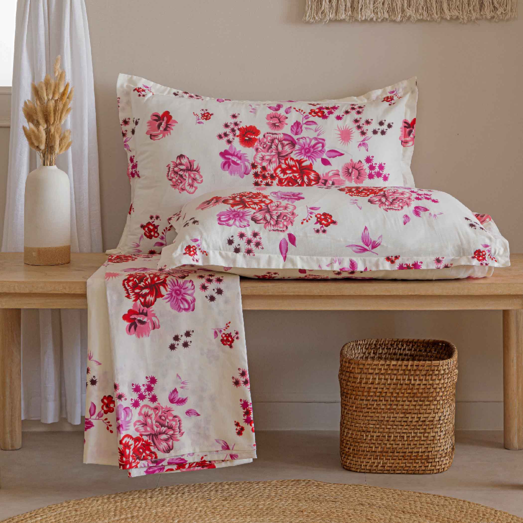 Red Meadow - 160TC Pure Cotton King Fitted Bedsheet (72x78x10 Inches)