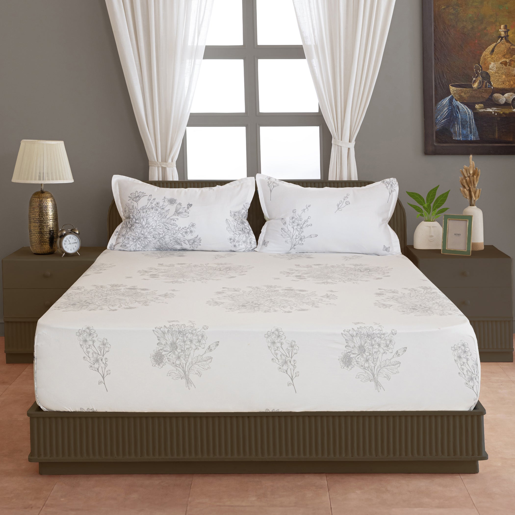 White Floral Printed 250 TC Cotton Queen Fitted Bedsheet with Matching 2 Pillow Covers (60x73x10 Inches)