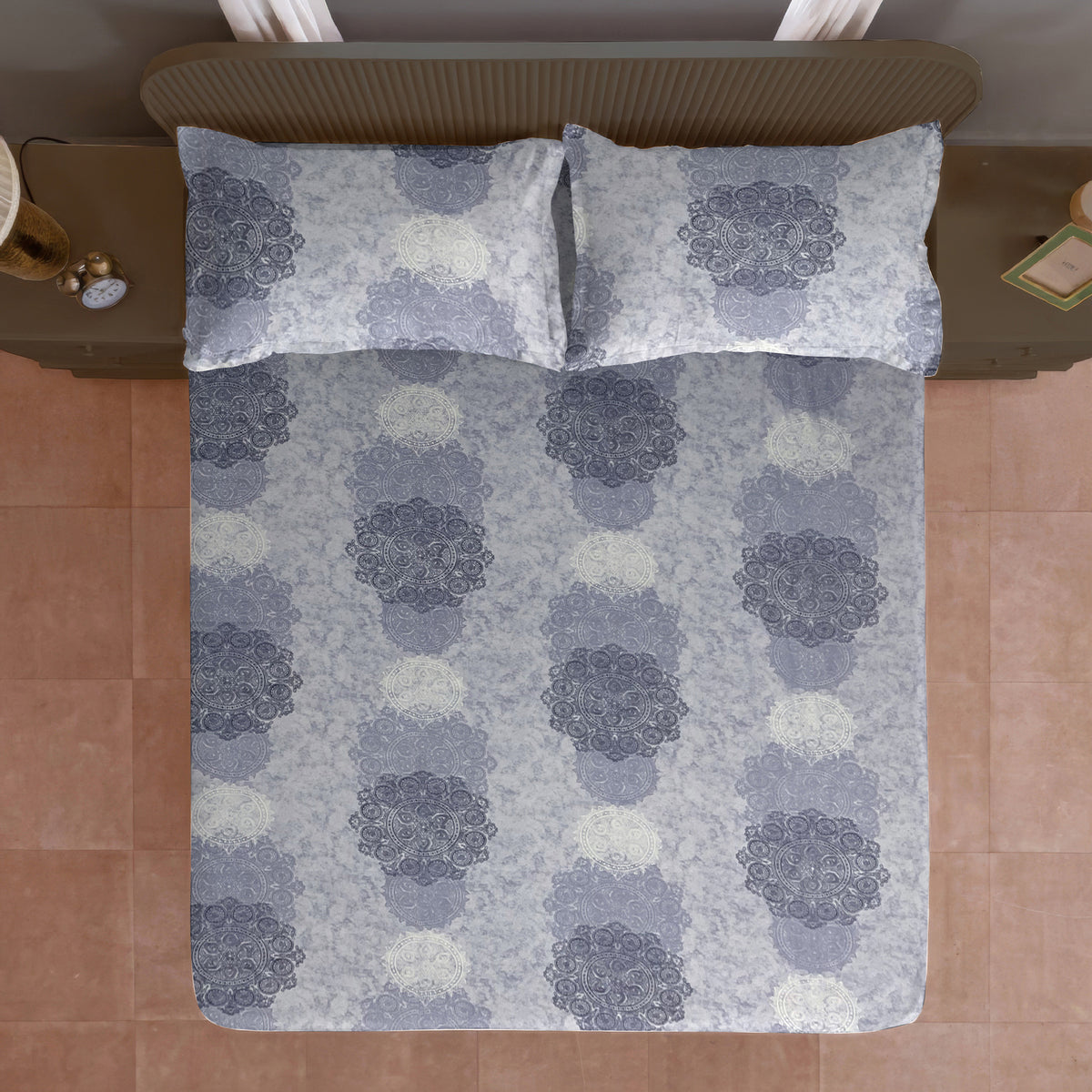 Lavender Medallion Symphony 120 TC Pure Cotton Bedsheet Set with Pillow Cover