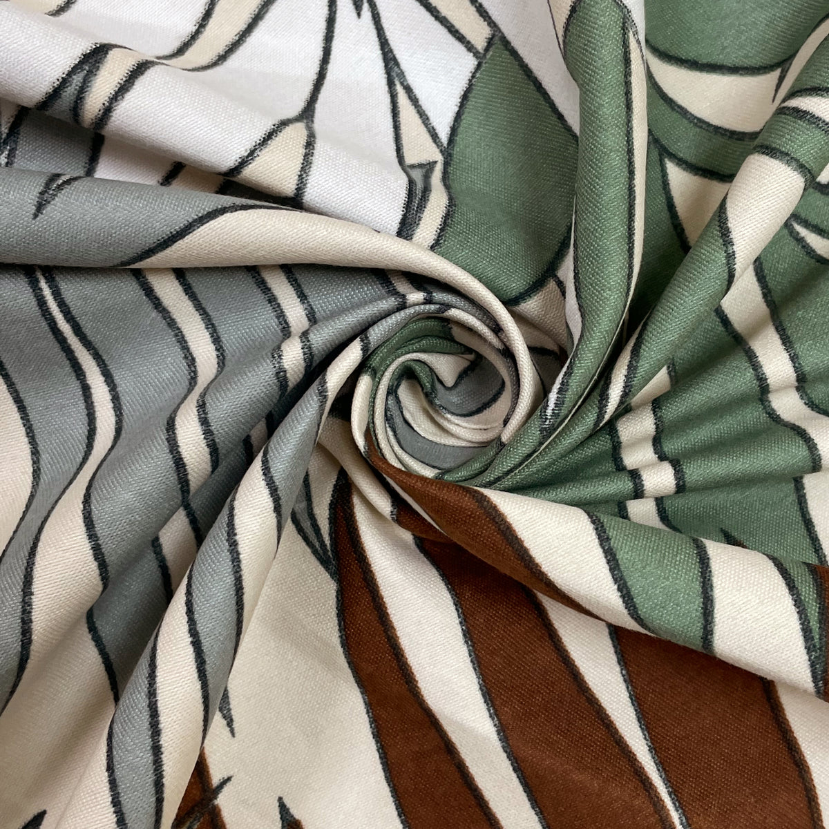 Autumn Palm Retreat 180 TC Blended Cotton Bedsheet Set with Pillow Cover