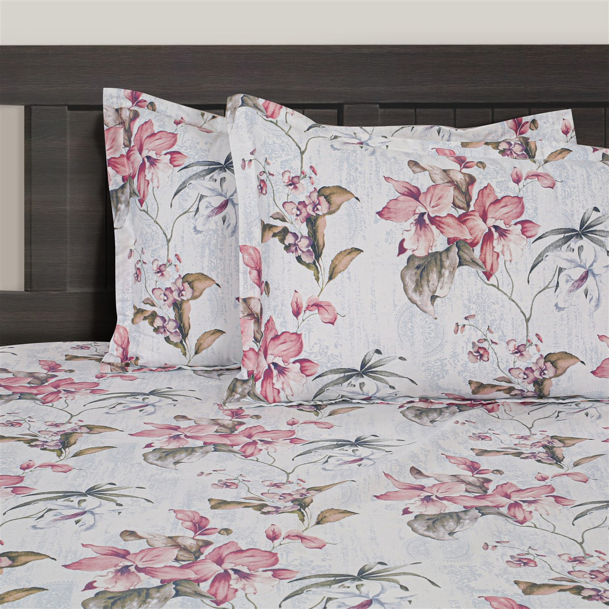 Blush Lily Garden 200 TC Pure Cotton Bedsheet Set with Pillow Cover