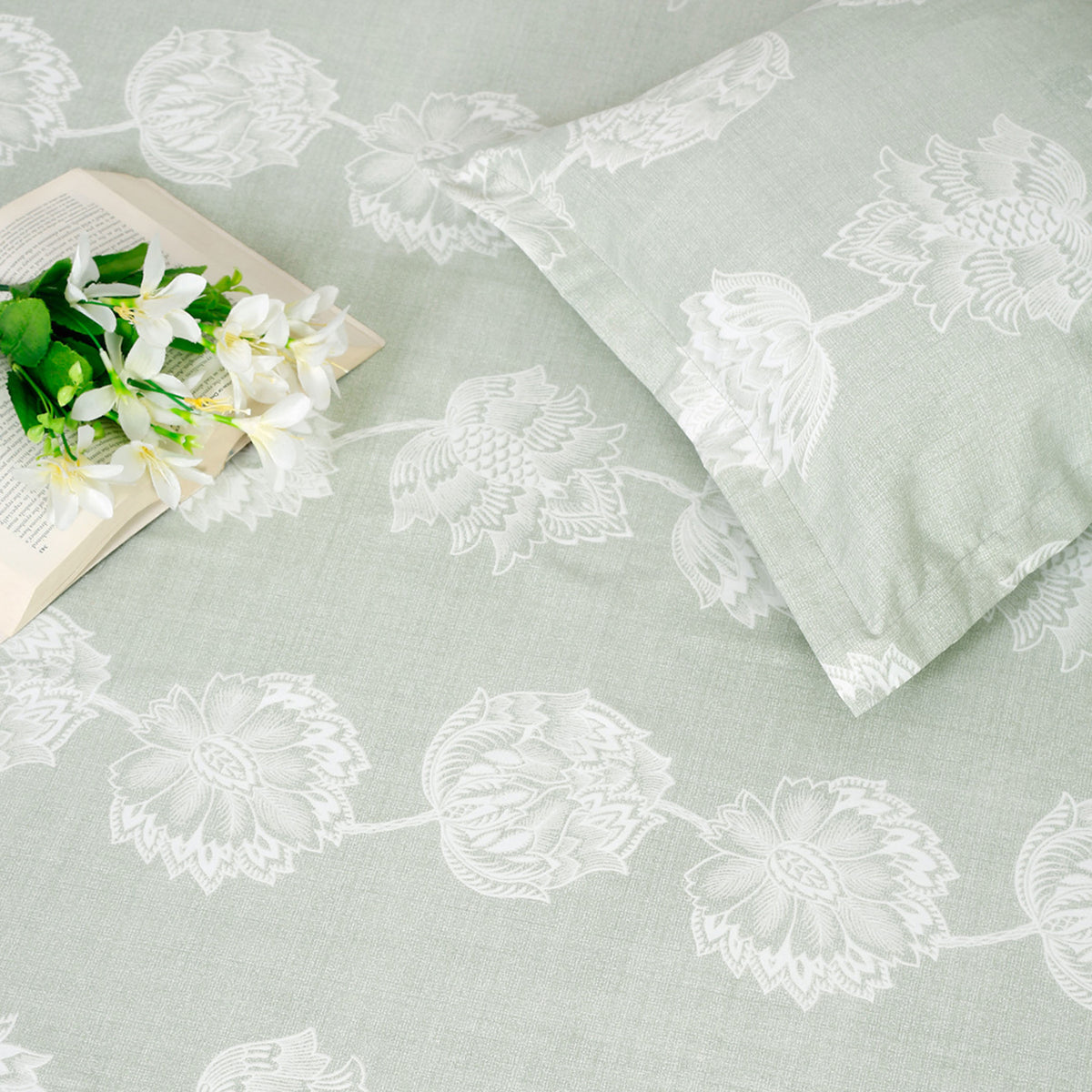 Mint Lotus Bloom 200 TC Pure Cotton Bedsheet Set with Pillow Cover