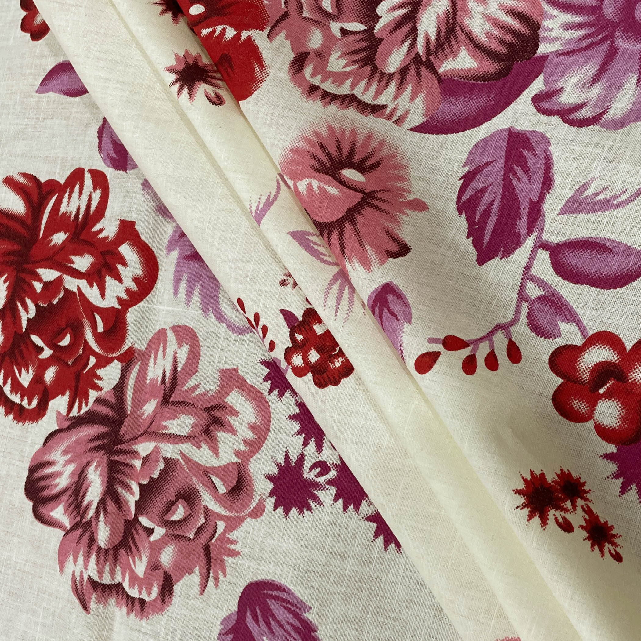 Red Meadow - 160TC Pure Cotton Single Fitted Bedsheet (36 x 78 x 10 Inches)