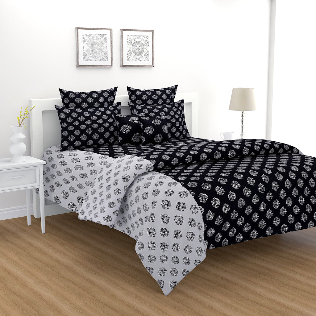 Monochrome Floral Medallions 200 TC Pure Cotton Bedsheet Set with Pillow Cover