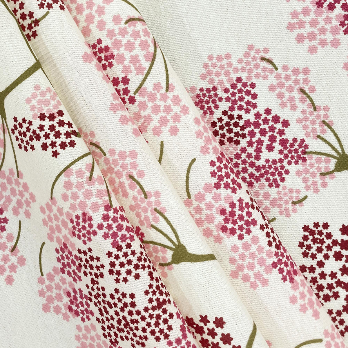 Blush Blossom Vine 144 TC Pure Cotton Bedsheet Set with Pillow Cover
