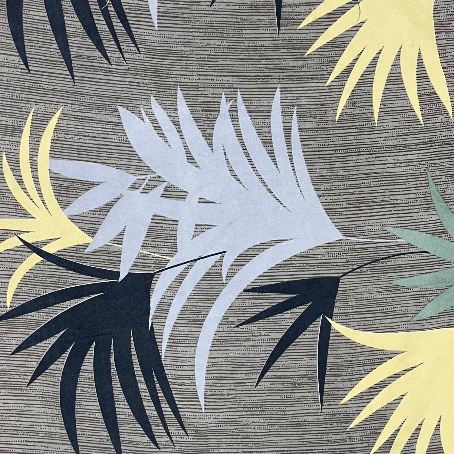 Tropical Breeze Double Queen Bedsheet - Soft Pastel Palm Leaf Pattern for a Fresh, Modern Look