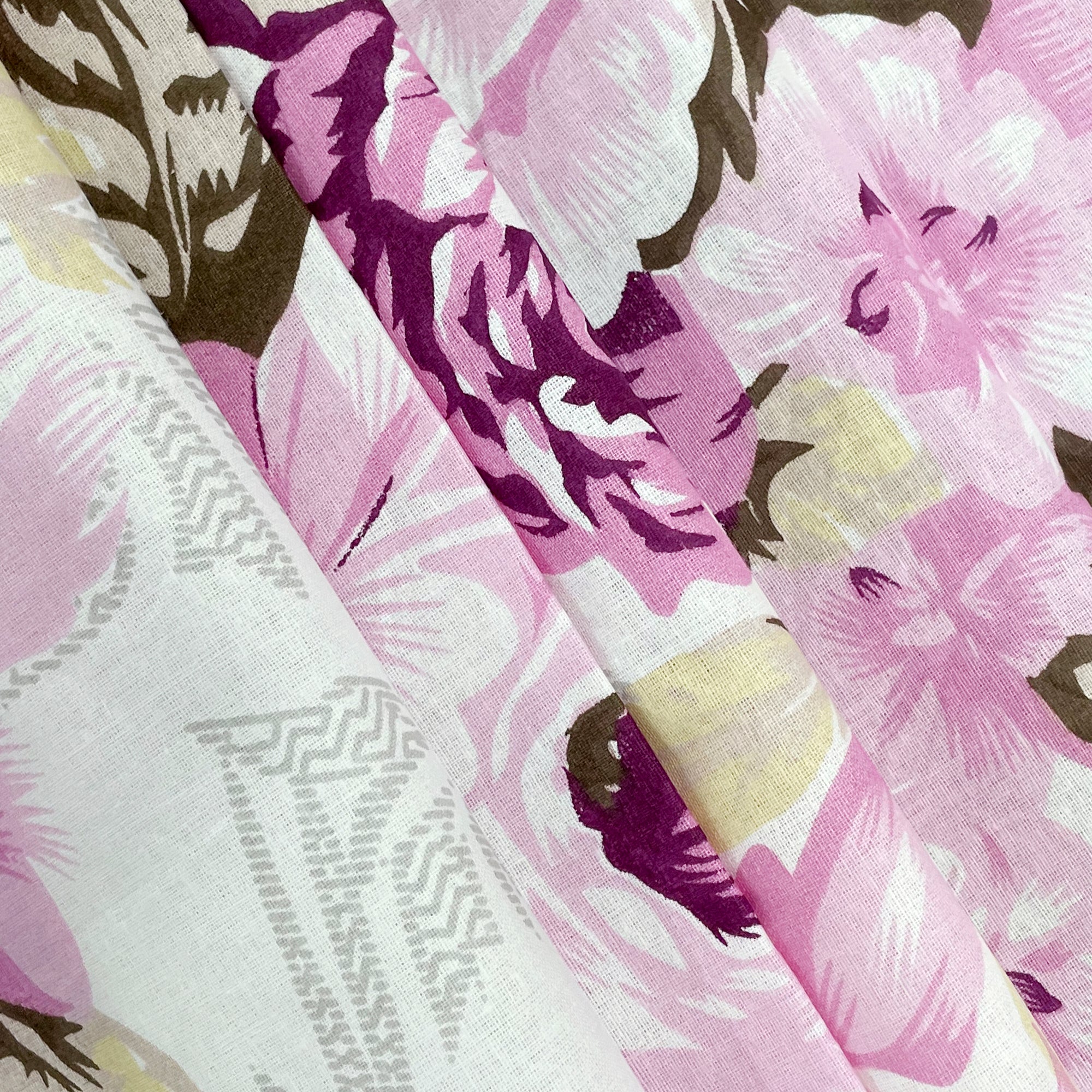 Blush Rose White & Pink Floral 160 TC Pure Cotton Bedsheet with Pillow Cover