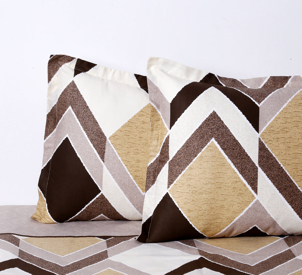 Mocha Diamond Chevron 144 TC Pure Cotton Bedsheet Set with Pillow Cover