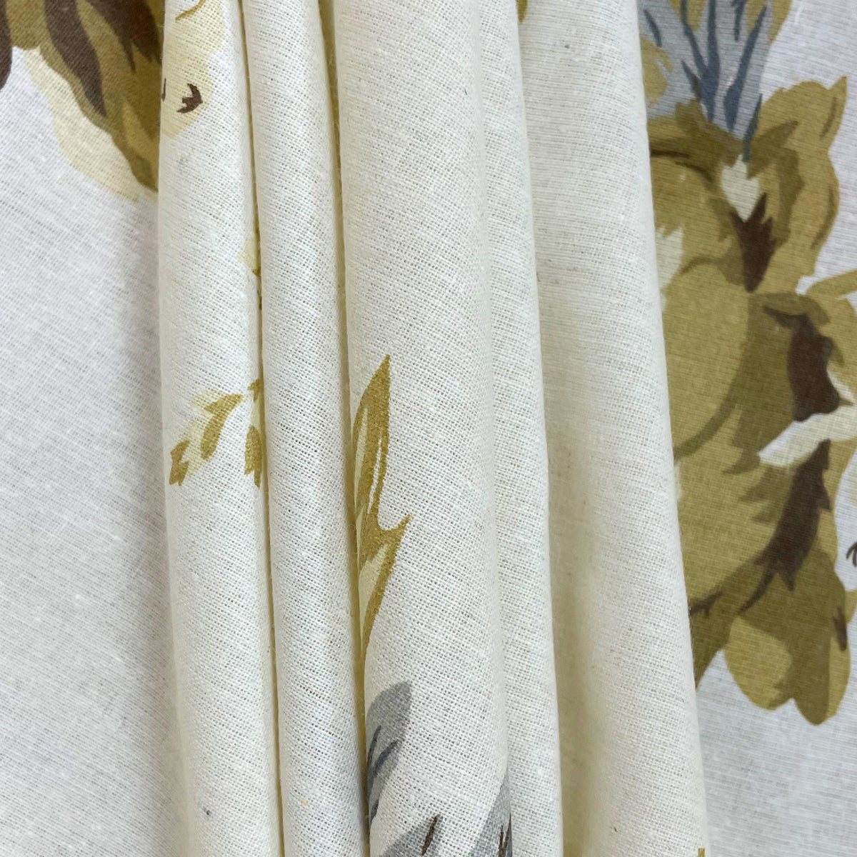 Ivory Olive Vintage Florals 144 TC Pure Cotton Bedsheet Set with Pillow Cover