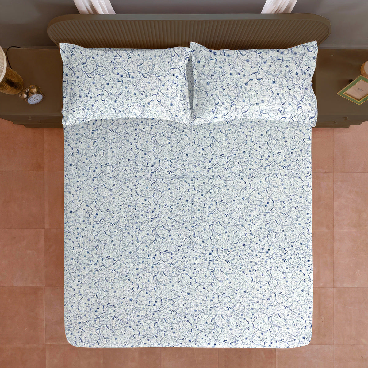 Ivory Blue Scroll Vine 144 TC Pure Cotton Bedsheet Set with Pillow Cover