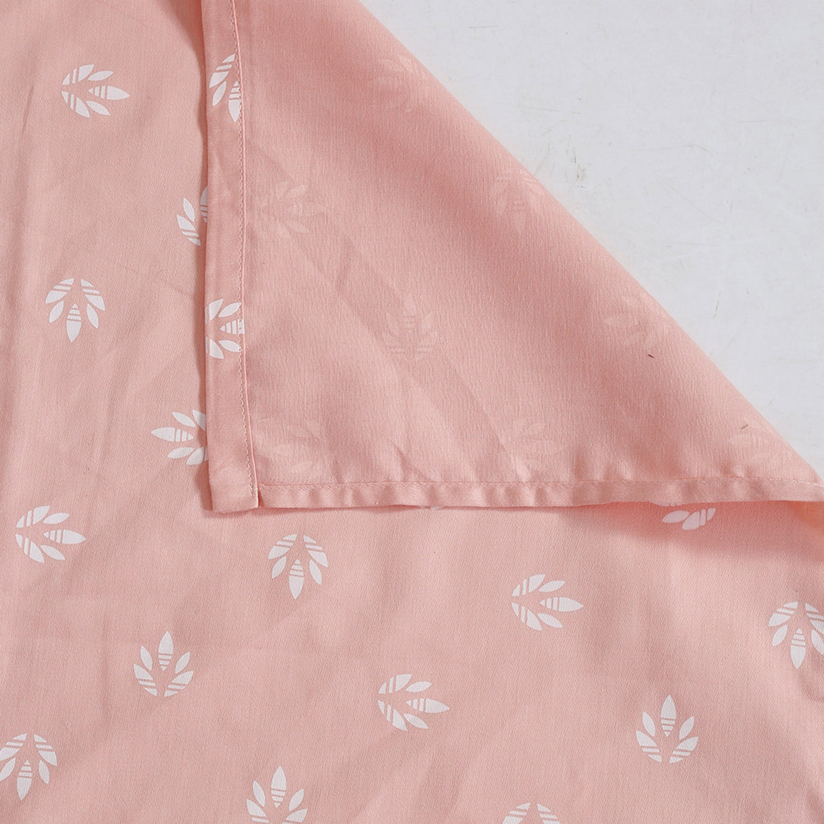 Peach Petite Leaves 250 TC Pure Cotton Bedsheet Set with Pillow Cover