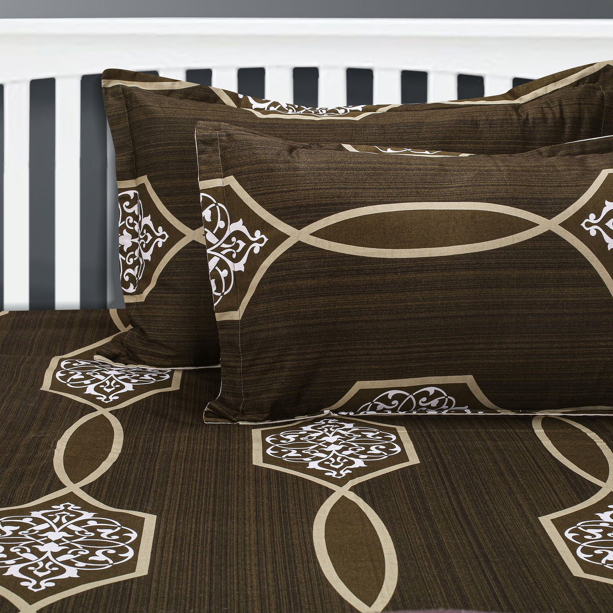 Espresso Ornamental Medallion 250 TC Pure Cotton Bedsheet Set with Pillow Cover