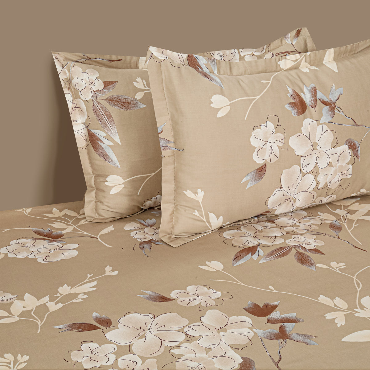 Champagne Magnolia Bloom 250 TC Pure Cotton Bedsheet Set with Pillow Cover