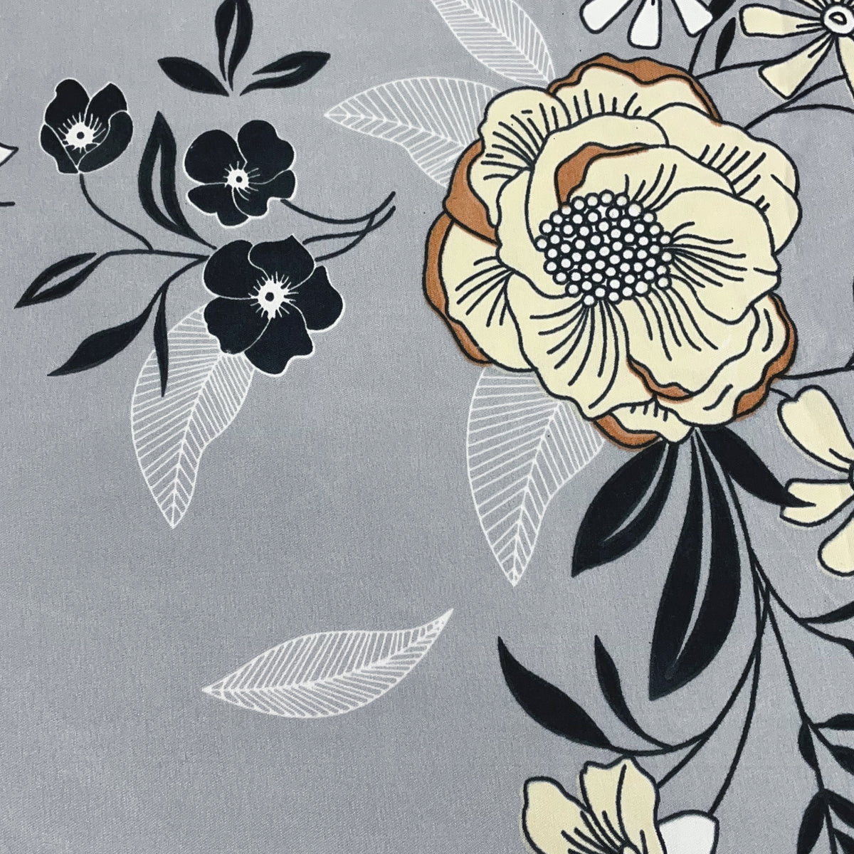 Silver Rose Vine 180 TC Blended Cotton Bedsheet Set with Pillow Cover